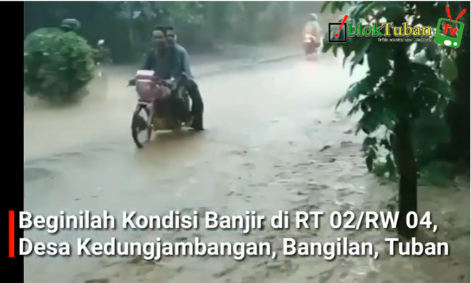 Banjir Genangi Jalan Dan Rumah