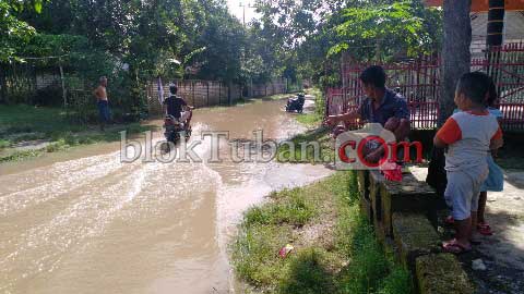 Sempat Surut Air Bengawan Kembali Rendam Desa Di Bantaran