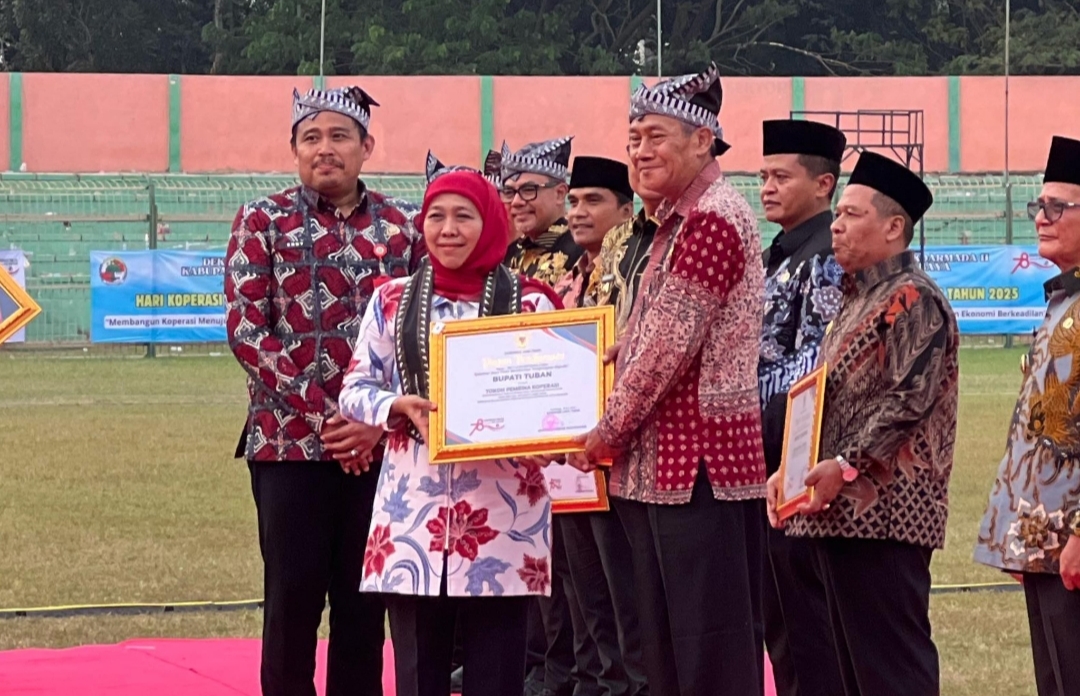 Seluruh Desa di Tuban Punya KDMP, Bupati Lindra Diganjar Penghargaan Tokoh Koperasi Jatim