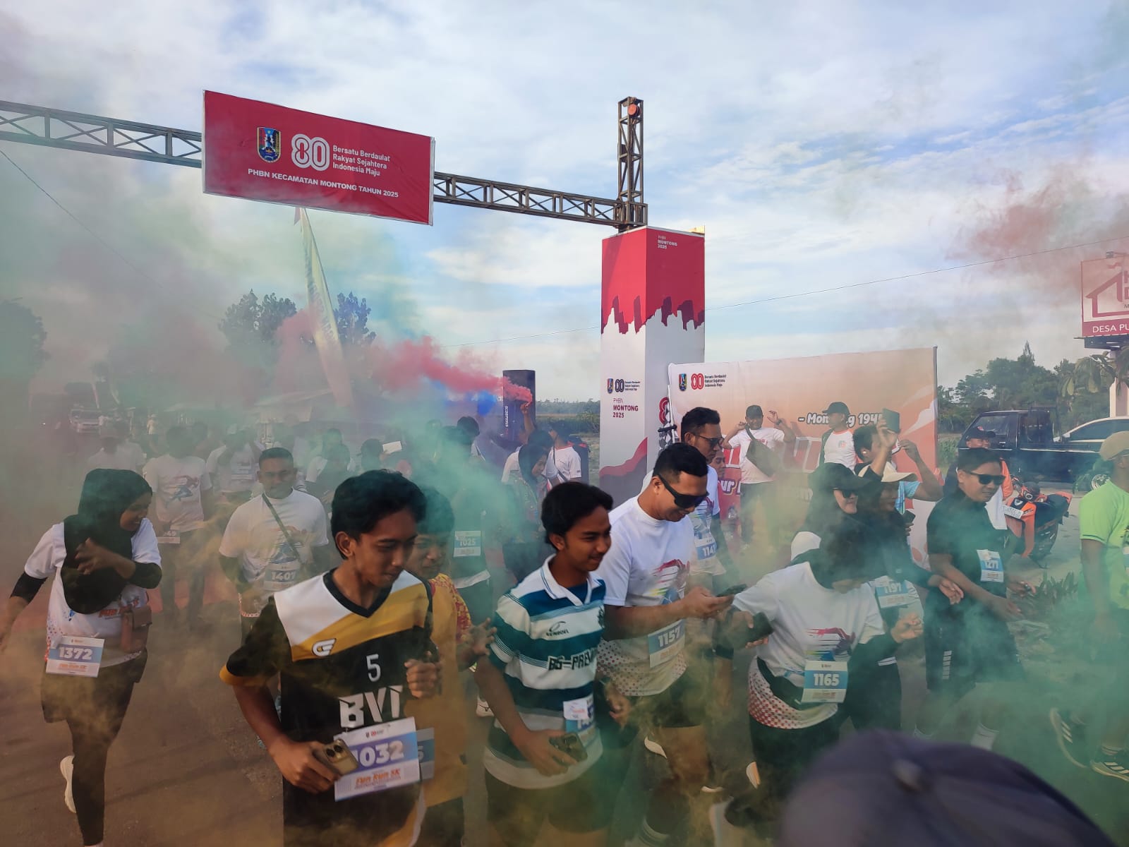 Semarak Fun Run 5K Colour Party Meriahkan HUT RI di Kecamatan Montong, Tuban