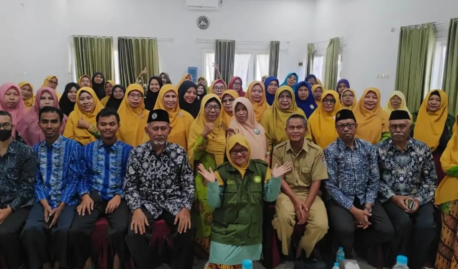 Workshop Bank Sampah Aisyiyah Tuban: Tumbler Wajib, Sampah Jadi Berkah