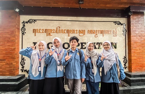 LPM Makhibra Gelar PKL di Makam Syekh Ibrahim Asmoroqondi, Terapkan Ilmu Jurnalistik di Lapangan