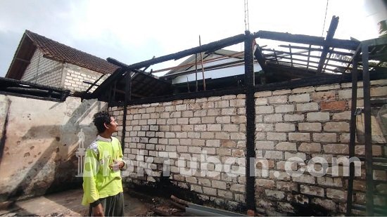 10 Bulan Karyawan KONI Belum Dibayar, Karno Harus Kayuh Sepeda Palang - Tuban 