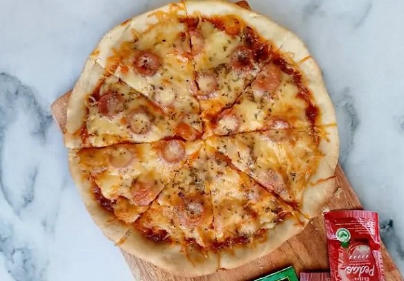 Resep Pizza Oven Tangkring Dijamin Empuk dan Mudah 
