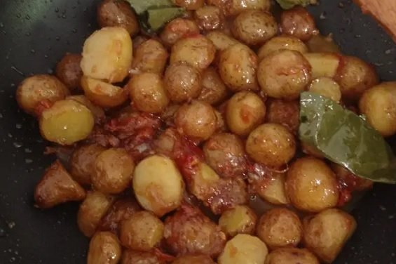 Resep Kentang Mini Bumbu Kecap Khas Dieng Mirip Gamja Jorim dari Korea 