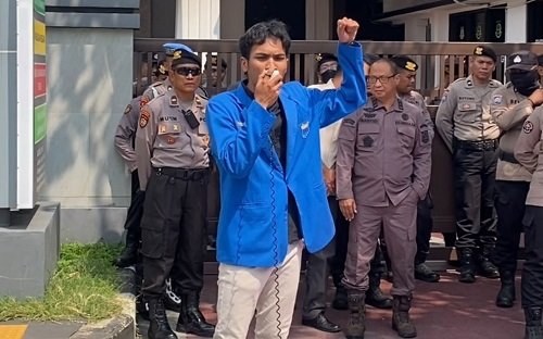 PMII Geruduk Kejari Tuban: Tudingan Suap pada Puncak Kejaksaan, Publik Desak Keterbukaan