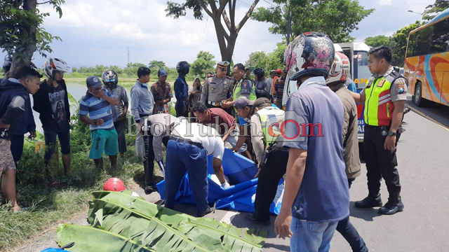 Terlibat Kecelakaan Dengan Truk Trailer, Anak Dan Ibu Meregang Nyawa