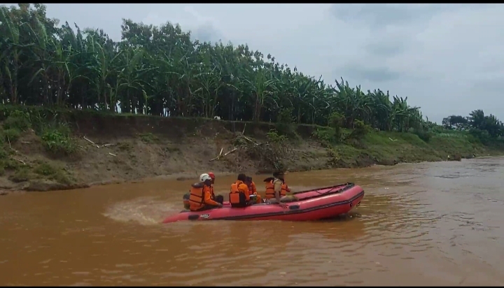 Susur Sungai Bpbd Tuban Temukan Titik Bantaran Sungai Bengawan Solo Longsor 9172