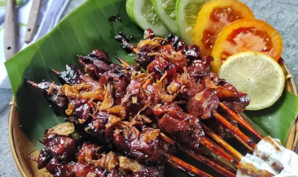 Resep Sate Ayam Madura Bumbu Kacang, Ide Bakaran Edisi Lebaran