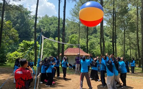 Guna Pererat Kebersamaan, KKGMI Kecamatan Soko Adakan Outbond...