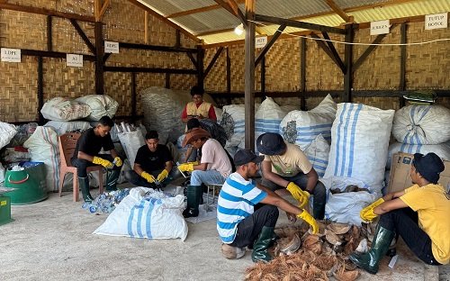 Konsisten Turunkan Emisi Industri, Solusi Bangun Indonesia Borong...