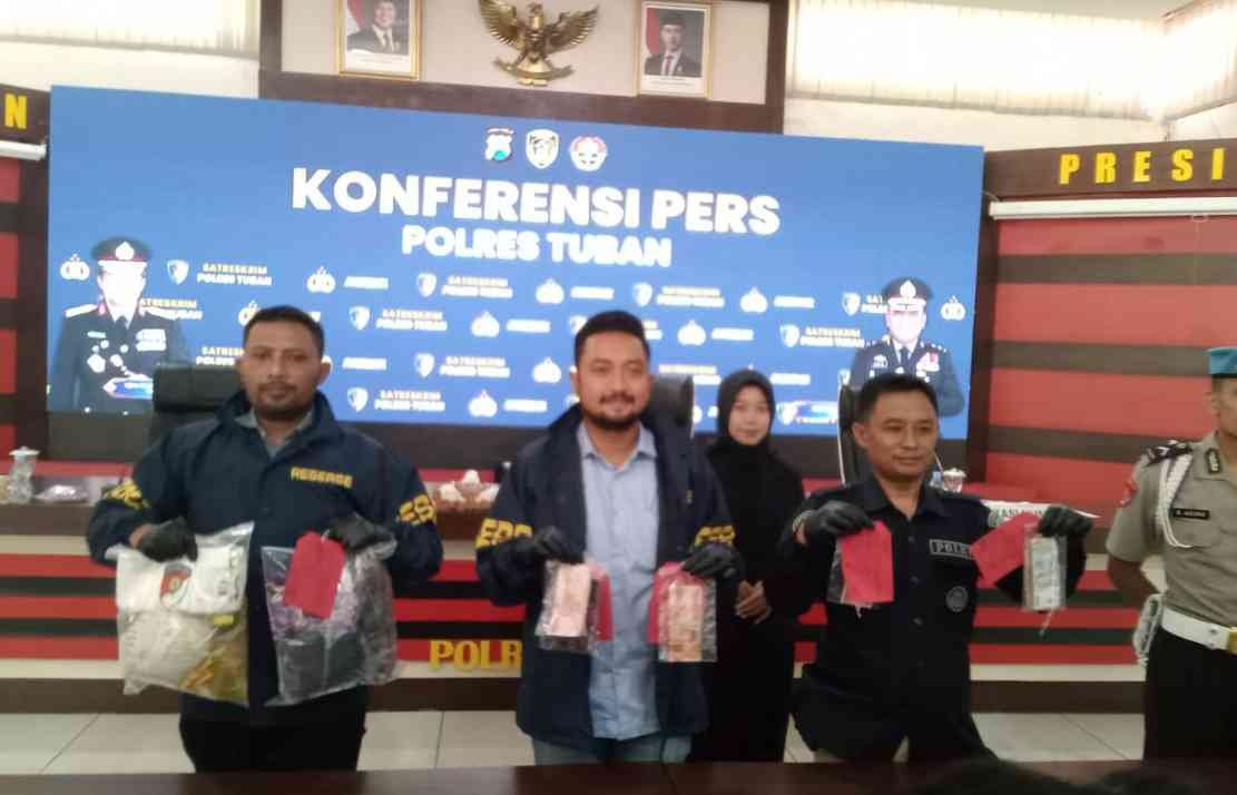 Tiga Pelaku Pengedar Uang Palsu Ditangkap di Pasar...