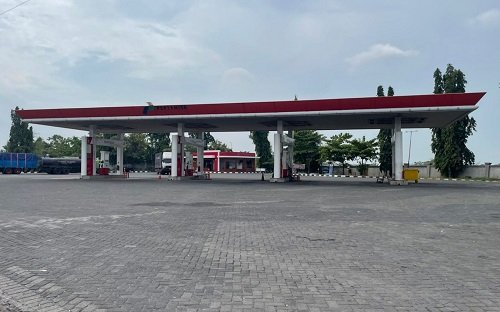 Pertamina Setop Penyaluran Biosolar di SPBU Compreng, Petani...