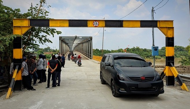 Resmi Dibuka! Kendaraan Besar Antar Tuban-Bojonegoro Dilarang Melintas Jembatan Glendeng