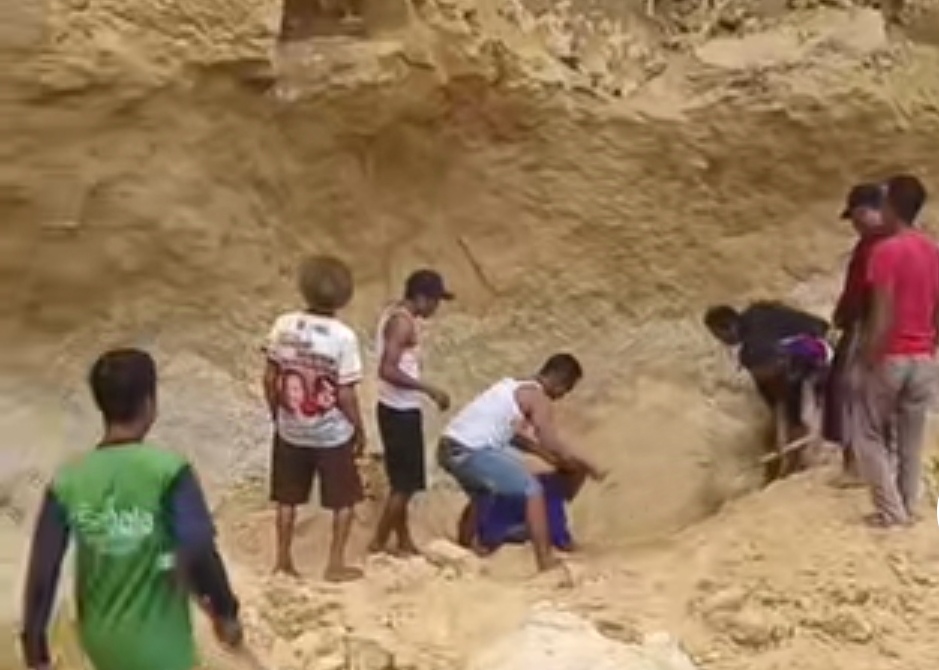 Warga Tuban Tewas Tertimbun Pasir di Bekas Tambang Kwarsa, Videonya Viral