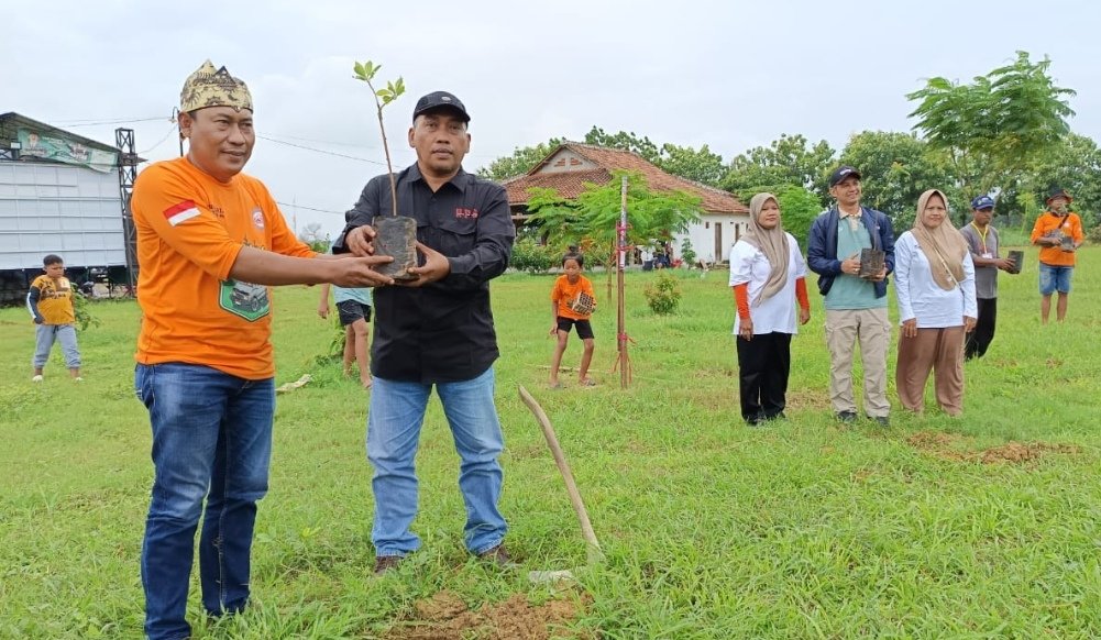 Jurnalis RPS Tuban Tak Hanya Berita, tapi Juga Peduli Lingkungan