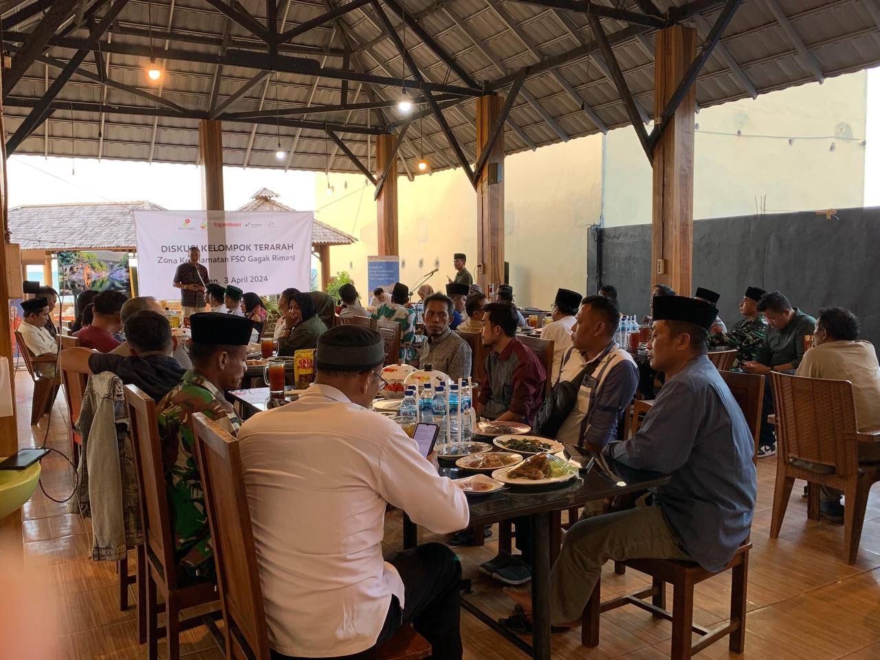 EMCL dan Nelayan Berbagi Perspektif untuk Menjaga Zona Keselamatan FSO Gagak Rimang