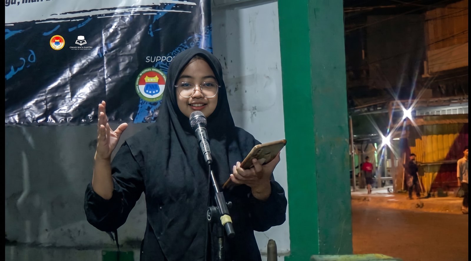 Tadarus Puisi di Senori: Cara Mahasiswa dan Warga...