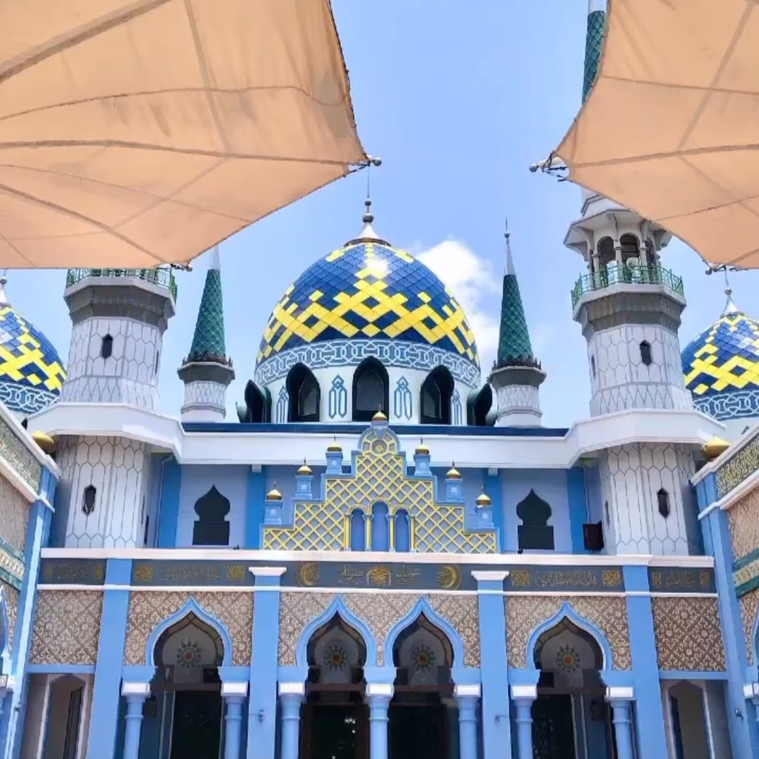 Masjid Agung Tuban Bagikan Takjil 350 Porsi Per Hari Selama Ramadan