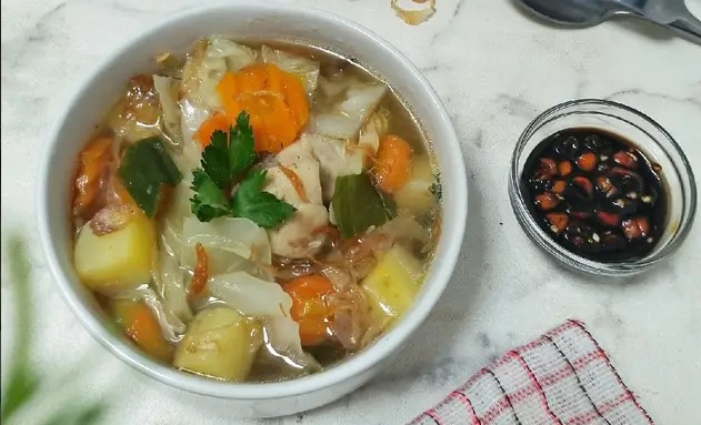 Resep Sop Ayam Sayur, Menu Alternatif Tanpa Santan