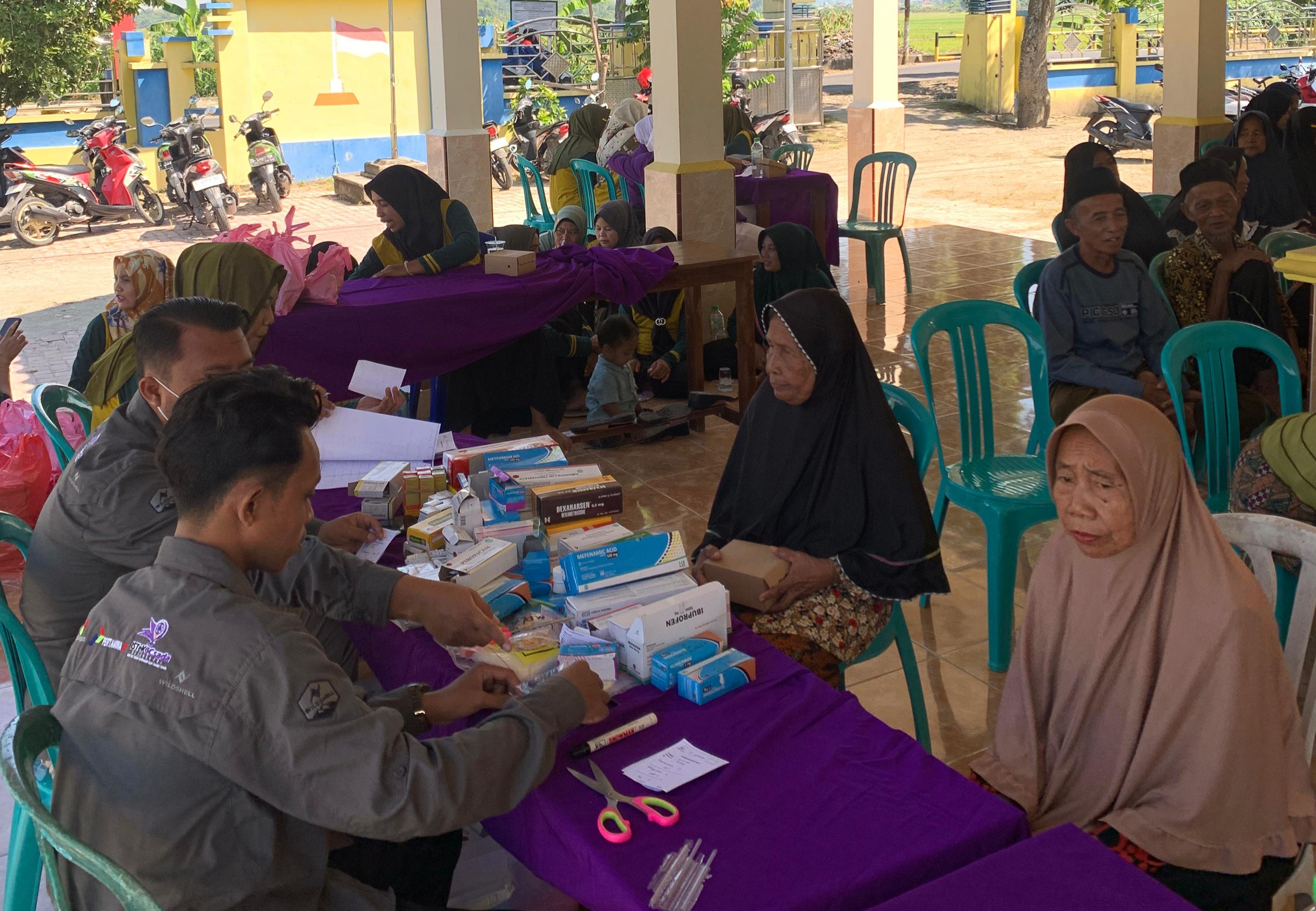 Peduli Lansia, PEP Sukowati Adakan Pemeriksaan dan Pengobatan Gratis serta Edukasi Osteoporosis