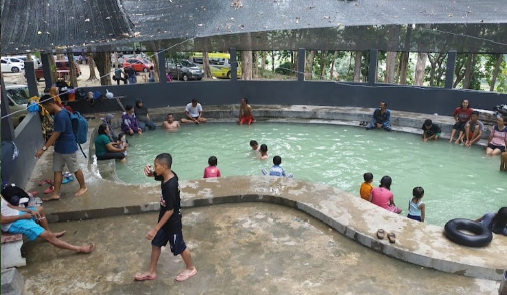 Relaksasi Alami di Wana Wisata Prataan, Pemandian Air Panas di Tengah Hutan Tuban