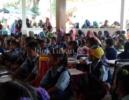 Siswa Tk Ra Dan Paud Se Kecamatan Kerek Ikuti Lomba Mewarnai